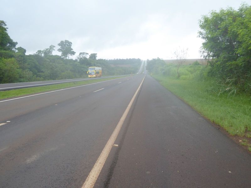 We've backtracked a few miles to BR 177, the main highway crossing from the coast near Curitiba right over to Paraguay.
