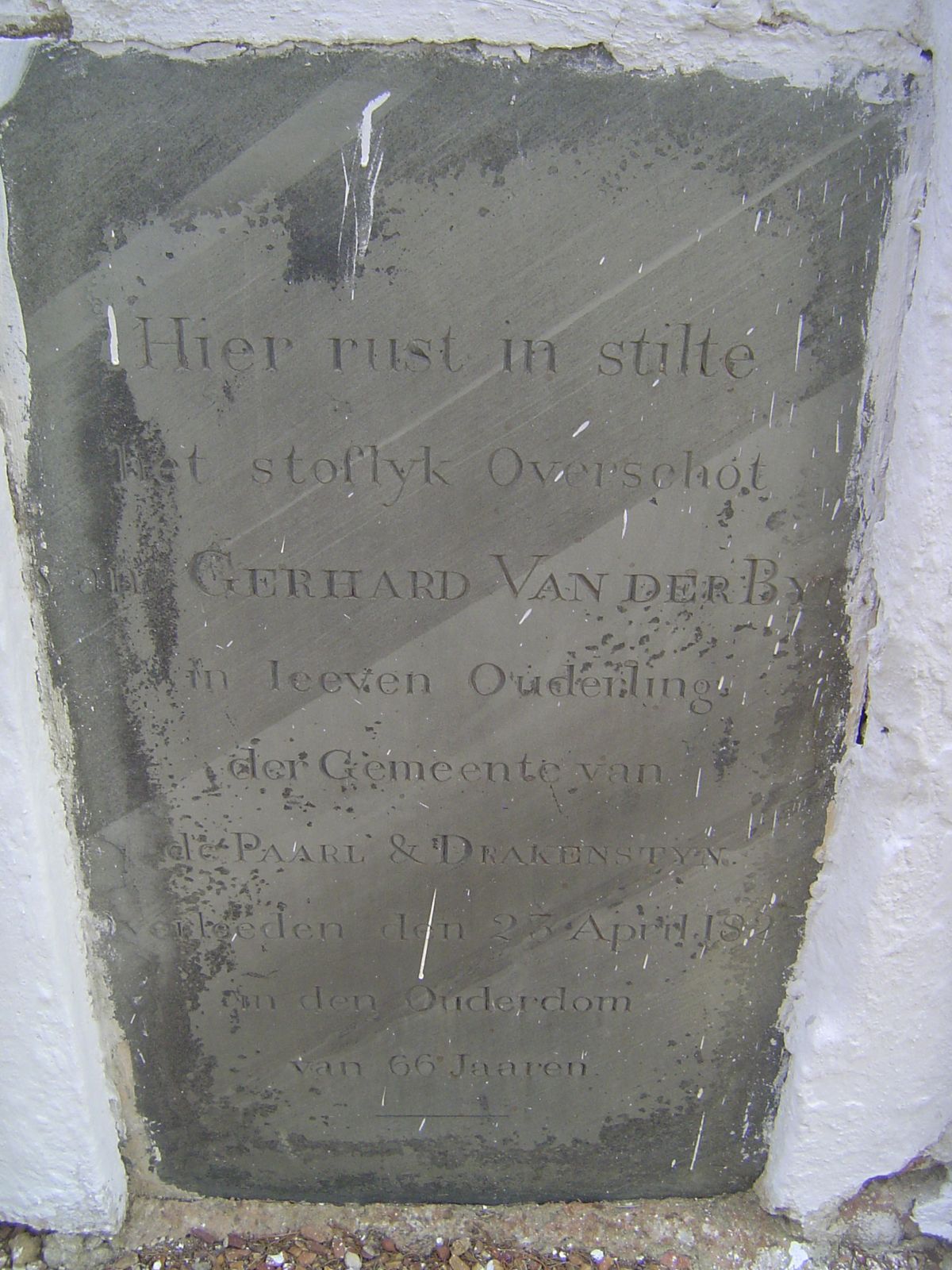Here quietly rests the remains of Gerhard Vanderby, during his life elder of the community of Paarl and Drakenstyn, \who died on 23 April 18