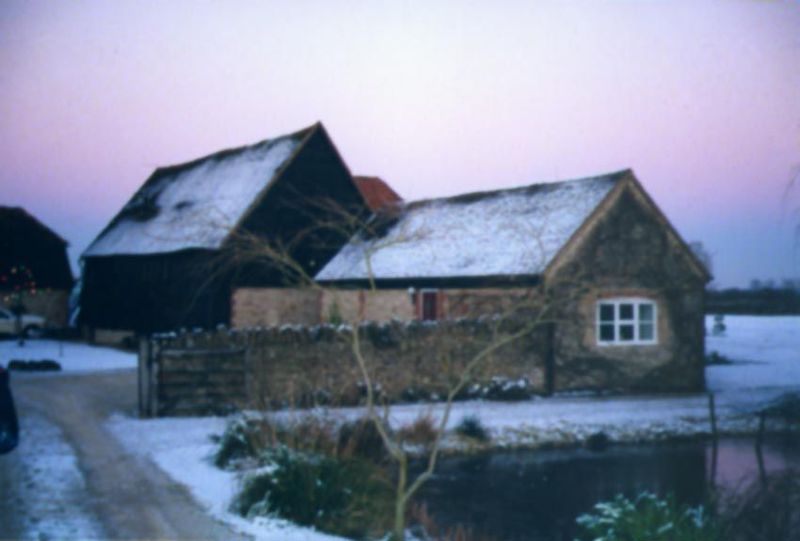 Winter morning at Towersey, east of Thame, southeast of Oxford. The old buildings the dark one was once a barn are now living quarters, meti