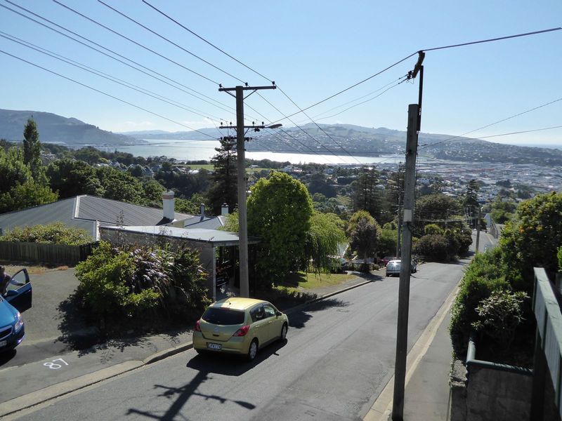 The hills aren't a problem for cars, but what about the old days? Answer: Dunedin started using cable cars in 1881, a few years after San Fr