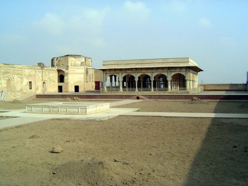 We've moved into the courtyard to the west. In the distance, Shah Jahan's marble of course Hall of Private Audience, or Diwan-e-Khas, from 1