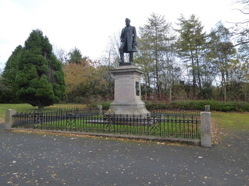 We're up at noon on our imaginary clock now and just a mile north of Port Dundas. We're back in Springburn Park, too, where we saw the wreck