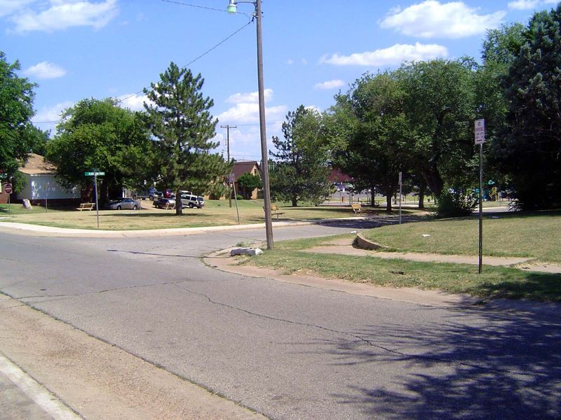 Here it is on the ground. It's the second State Capitol Addition, of 1920, with the McMecham Parkway separating the two lanes of the street.