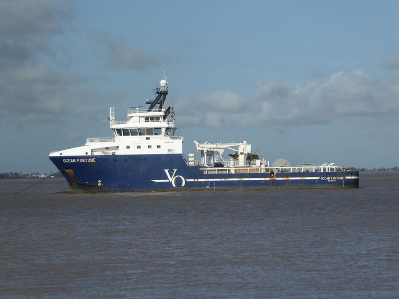 In case you're curious, that closer ship was built in 2014 and is listed as a research/survey vessel operated by Vestland Offshore, a Norweg