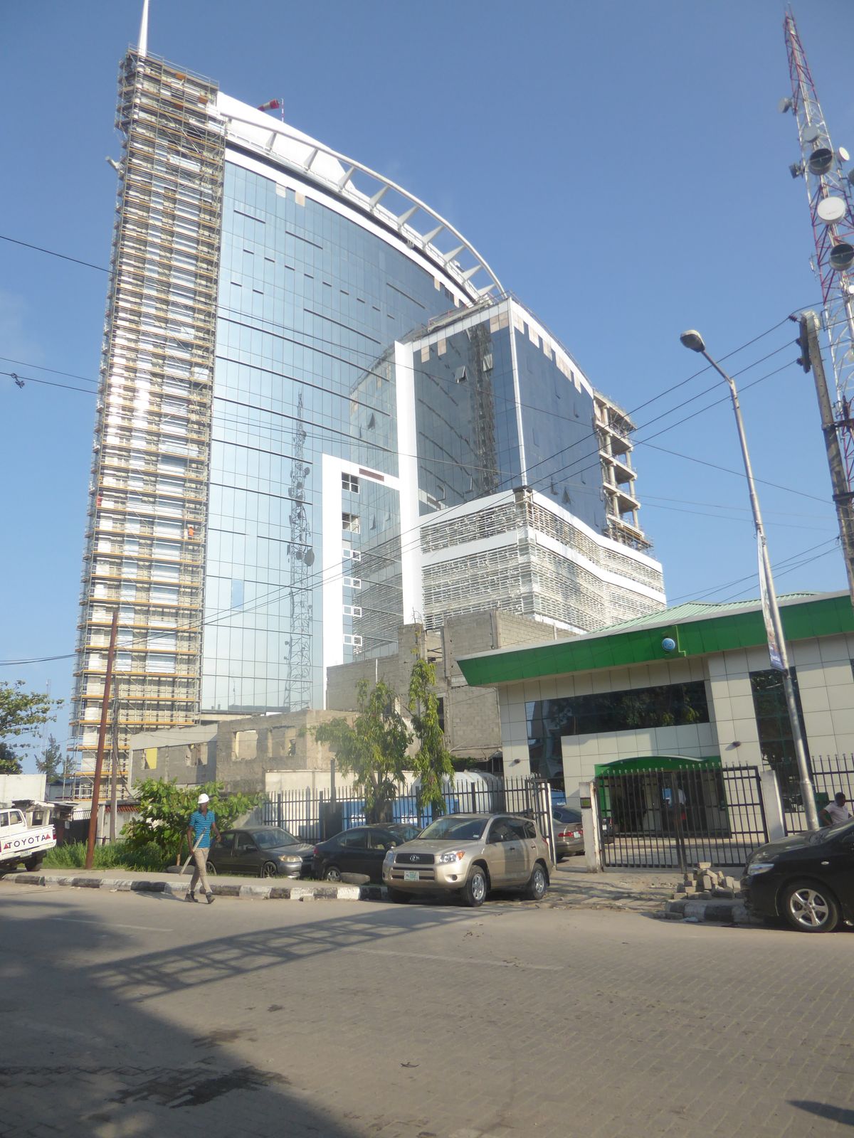 Construction continues, in this case on nearby Victoria Island with the mixed-use Victoria Tower, under construction in 2015. Its intended c