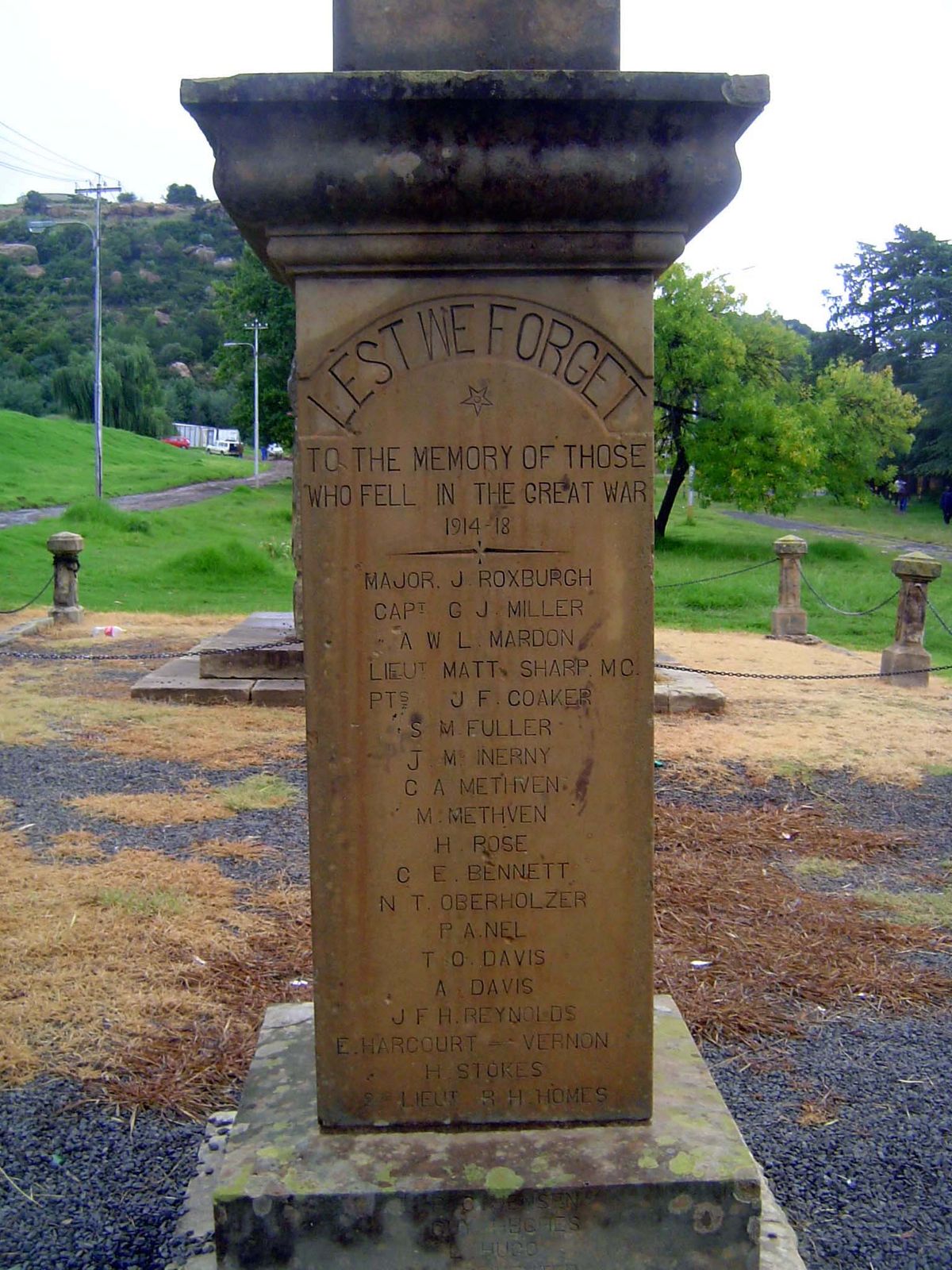 Apparently the residents then were mostly English, or was it that the Boers tried to stay out of it?