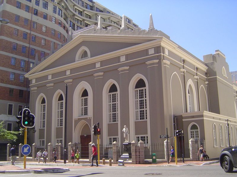 The Groote Kerk was begun in 1700 on land then part of the Company Garden. The building was rebuilt and enlarged about 1780. Is it classical