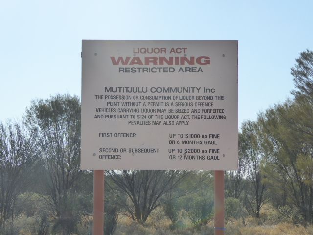You won't find any Aboriginal community nearby; one exists, complete with post office and store, but it's off-limits, which is probably wise