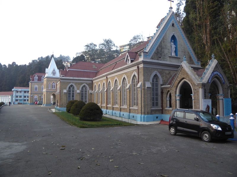 Here's the Loreto Convent, now a private girls' school run by the Sisters of Loreto.