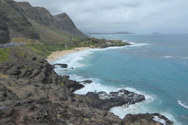 We've come all the way to 1 o'clock, more or less the northeast corner of the island. The view is from Makapu'u Point Lookout over Makapu'u 