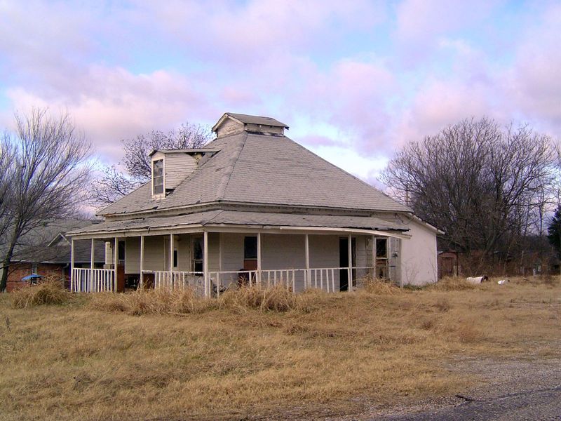 Home, Wanette.