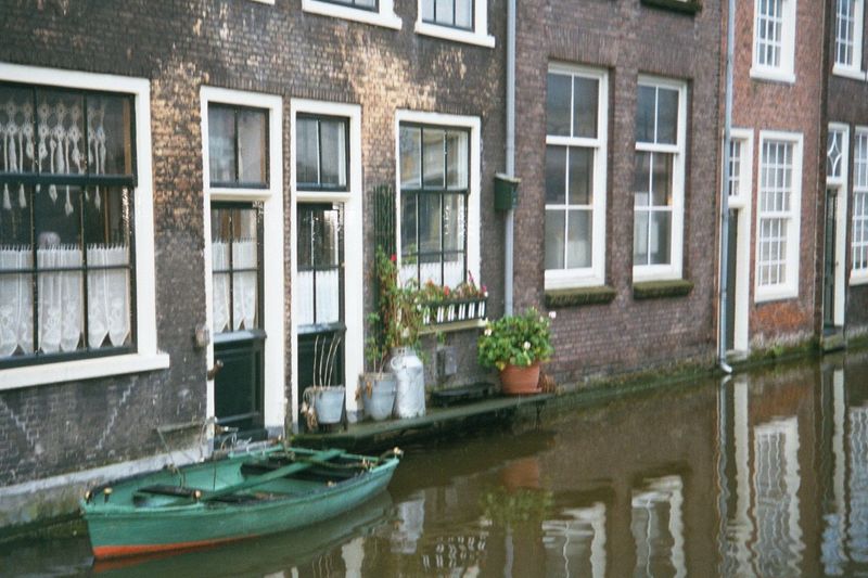 Contemporary canal-side domesticity.