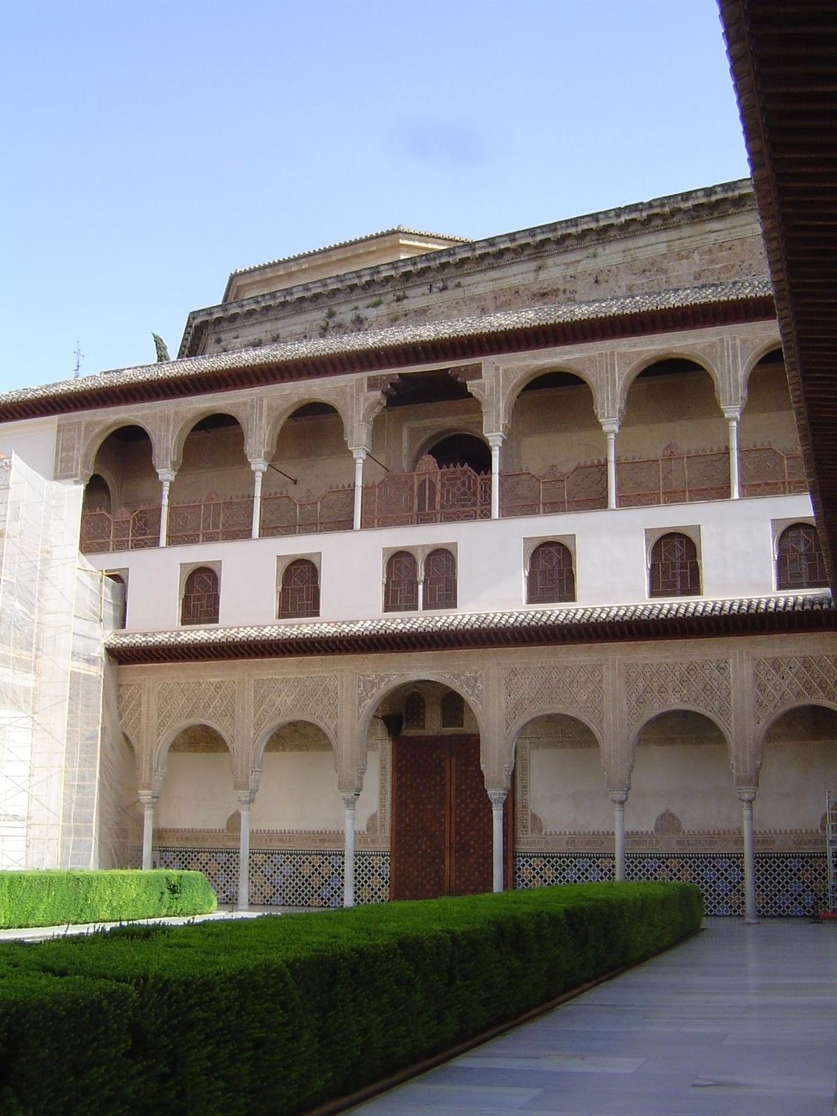 Another view of the same facade.