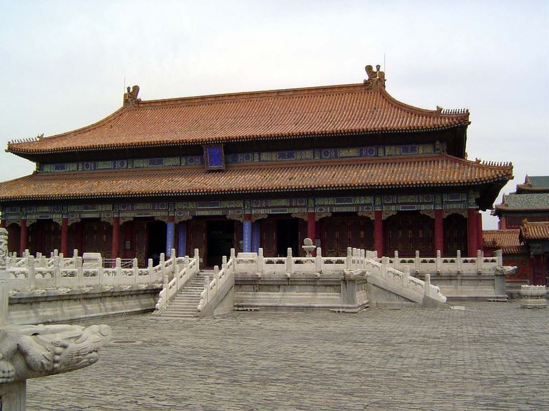 This palace, on the other hand, is open, and it's probably the most imposing of the flanking palaces. At the southeast corner of the Inner C
