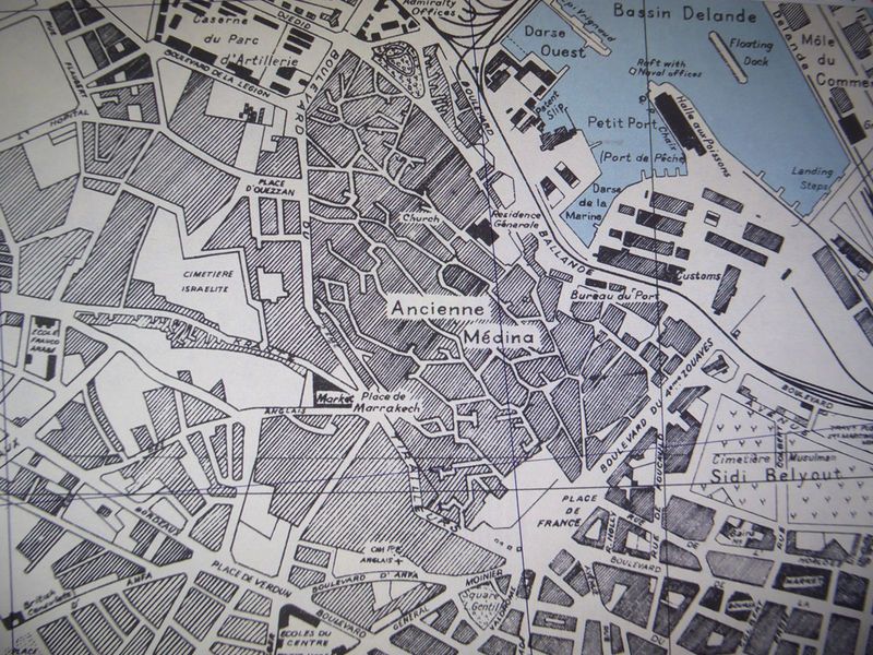 Here's a snip from a map published in 1942 by the U.S. Army Map Service. It shows the two Casas: the old city or "Ancienne Médina" and the F