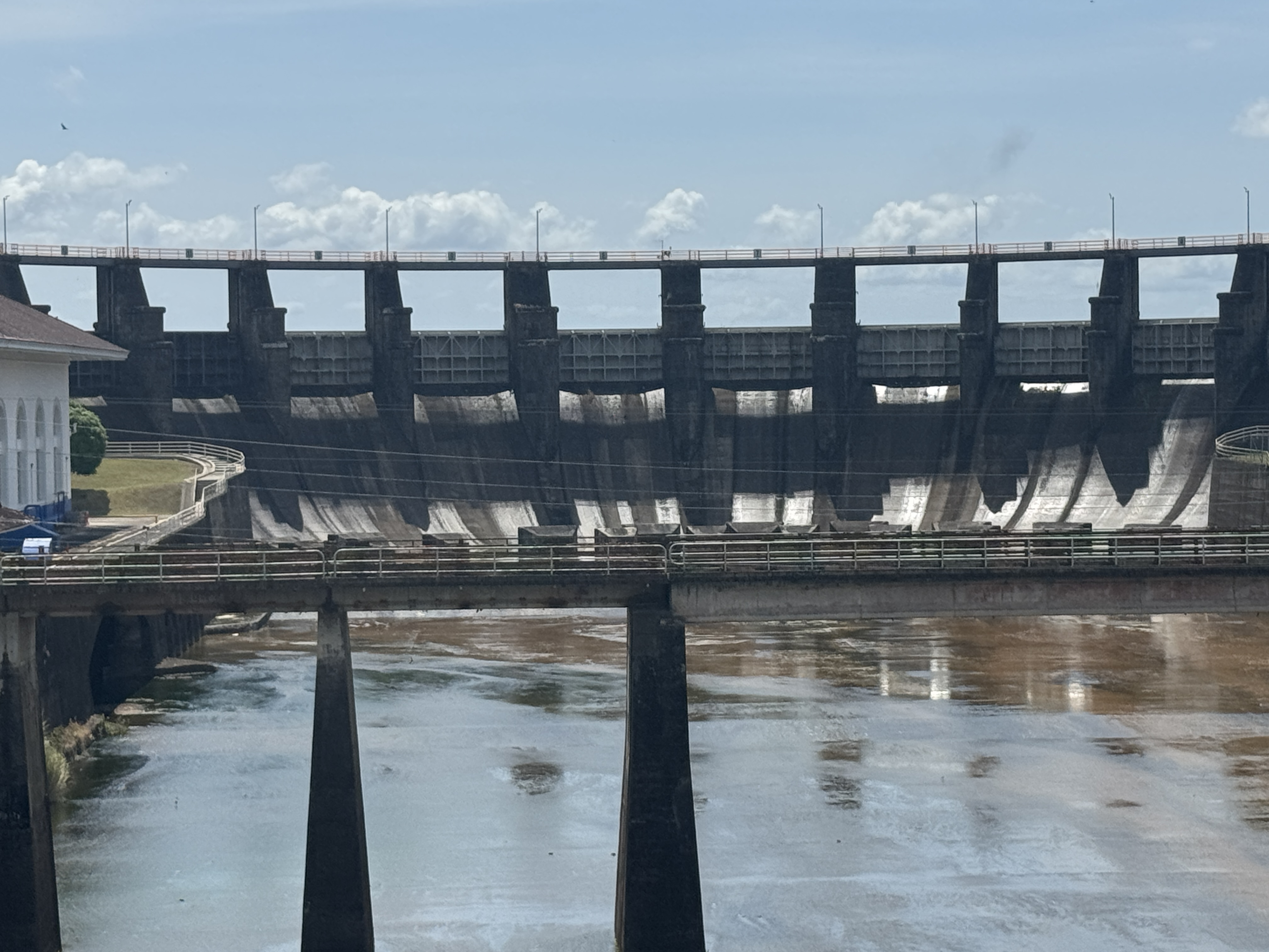 This isn't the Gatun Dam.  It's merely the spillway of the dam, which is a mile-long pile of 21 million cubic yards of dirt.  John Stevens c