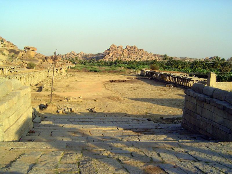 Nearby, and with a declining sun, there is yet another former bazaar, this one stretching before the Krishna Temple. Until recently, it was 