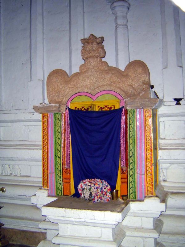 When we entered we saw Vishnu and this tiny shrine. It may be small, but it's not insignificant. It's the shrine of Kumara Bandara, a danger