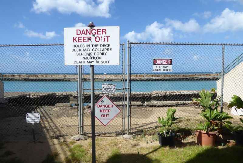Behind the fence is a 40-by-100-meter salt-water pool. Swimmers in 1927, when the pool opened, included Johnny Weissmuller, Buster Crabbe, a