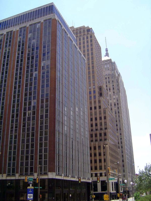 The Robinson Canyon, so-called. On the left is the Dowell Building, formerly the Petroleum Building, which once had a brightly lit ornamenta