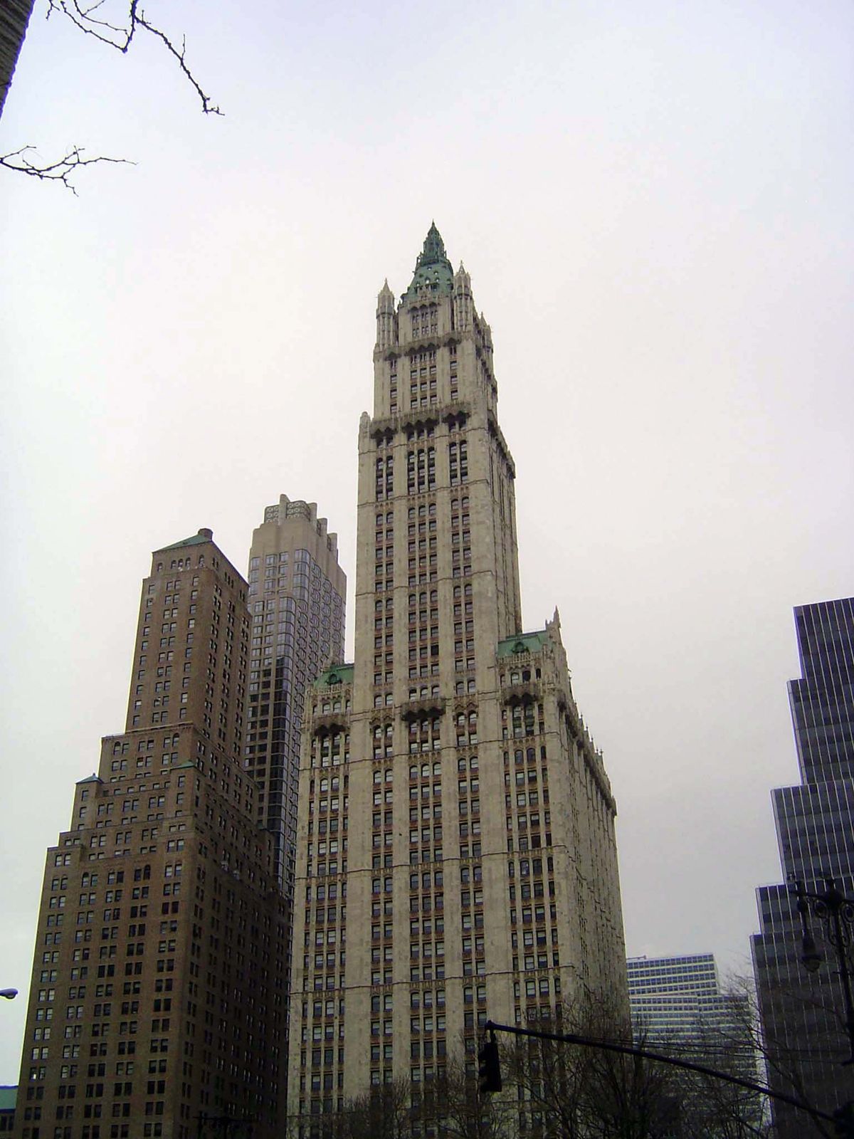 The nearby Woolworth Building, completed in 1913, was sold by Woolworth in 1998 to the Witkoff Group, which set out to convert it, too, most