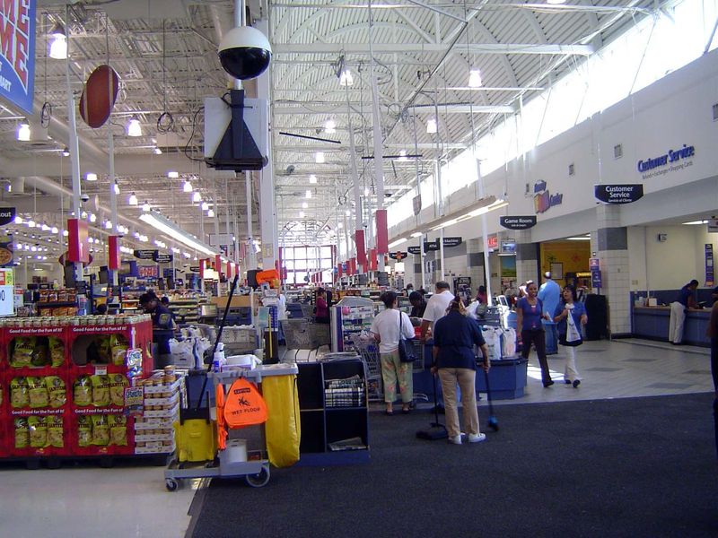 It was a flourish that cost money that Wal-Mart apparently didn't want to spend.