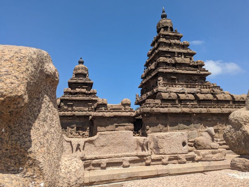 If you're wondering where Rajaraja or his architect got the idea for the tower, come up almost to Chennai and see this 9th century Shore Tem