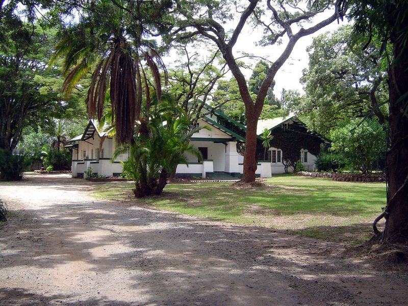 Many of the houses in Highlands are much simpler, almost like pioneer homes in the bush.