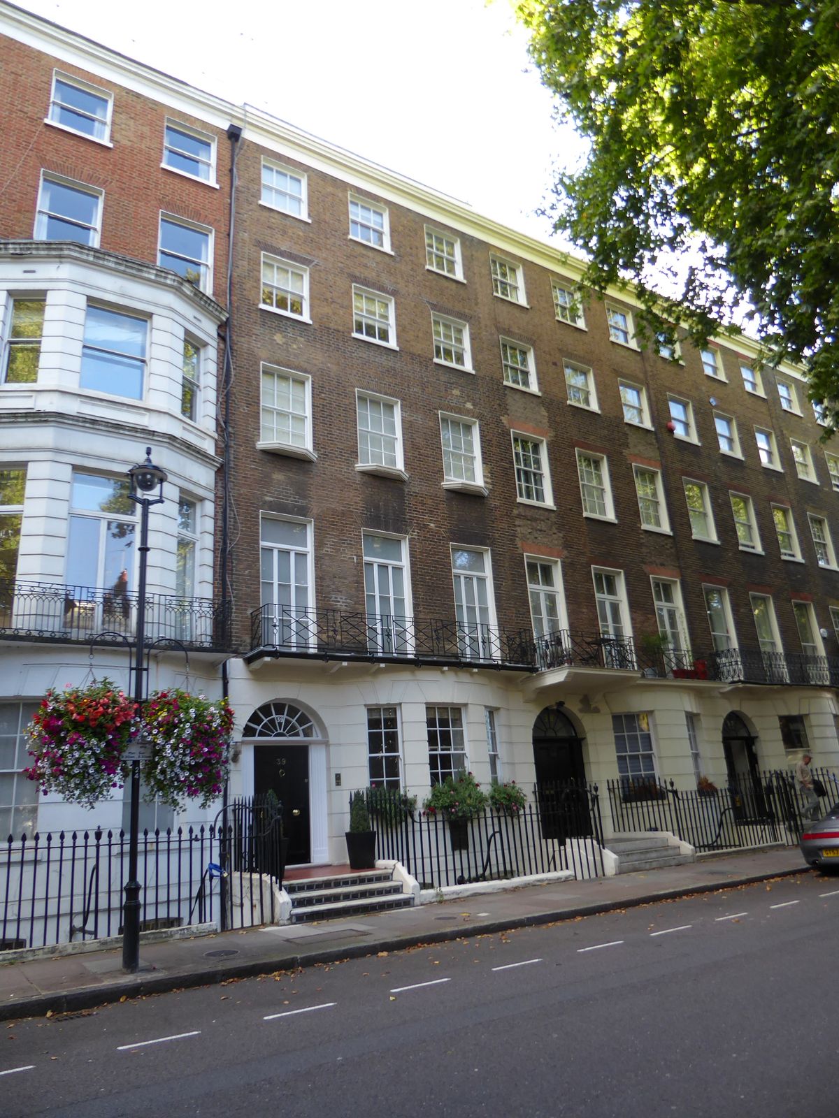 In the 1870s Anthony Trollope lived here, at 39 Montague Square. Some readers are still very fond of his doorstops.