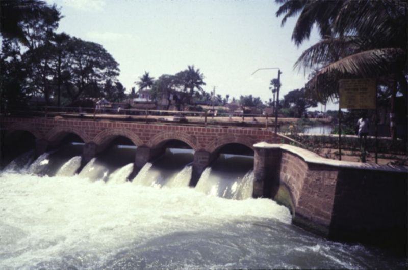 A more business-like picture of another drop, also near Machilipatnam