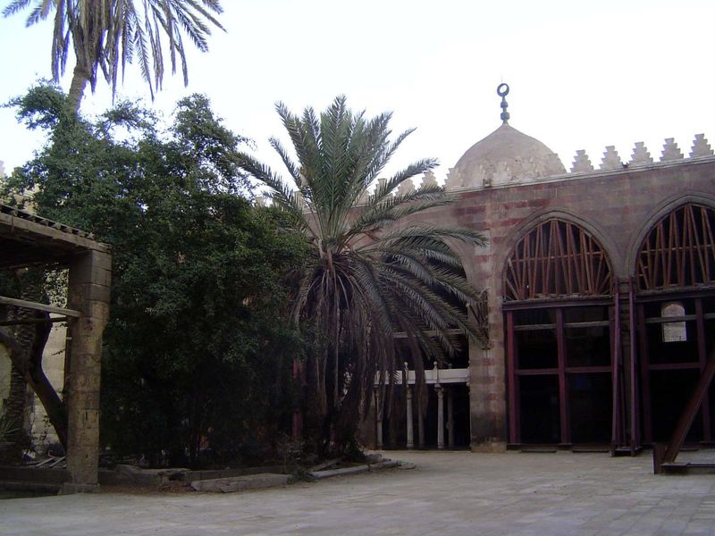 The courtyard. Aqsunqur was another son-in-law of Sultan an-Nasir Muhammad.
