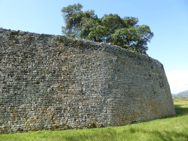We're walking around the outside of the Great Enclosure, starting on the south side or about six o'clock on an imaginary clockface. Less tha