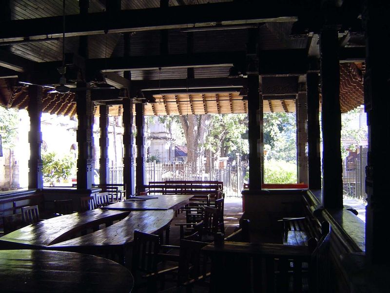 The judge's view in the same district court. The "room" closely follows the form of the Kandyan magulmaduva, or council chamber: heavy tiled
