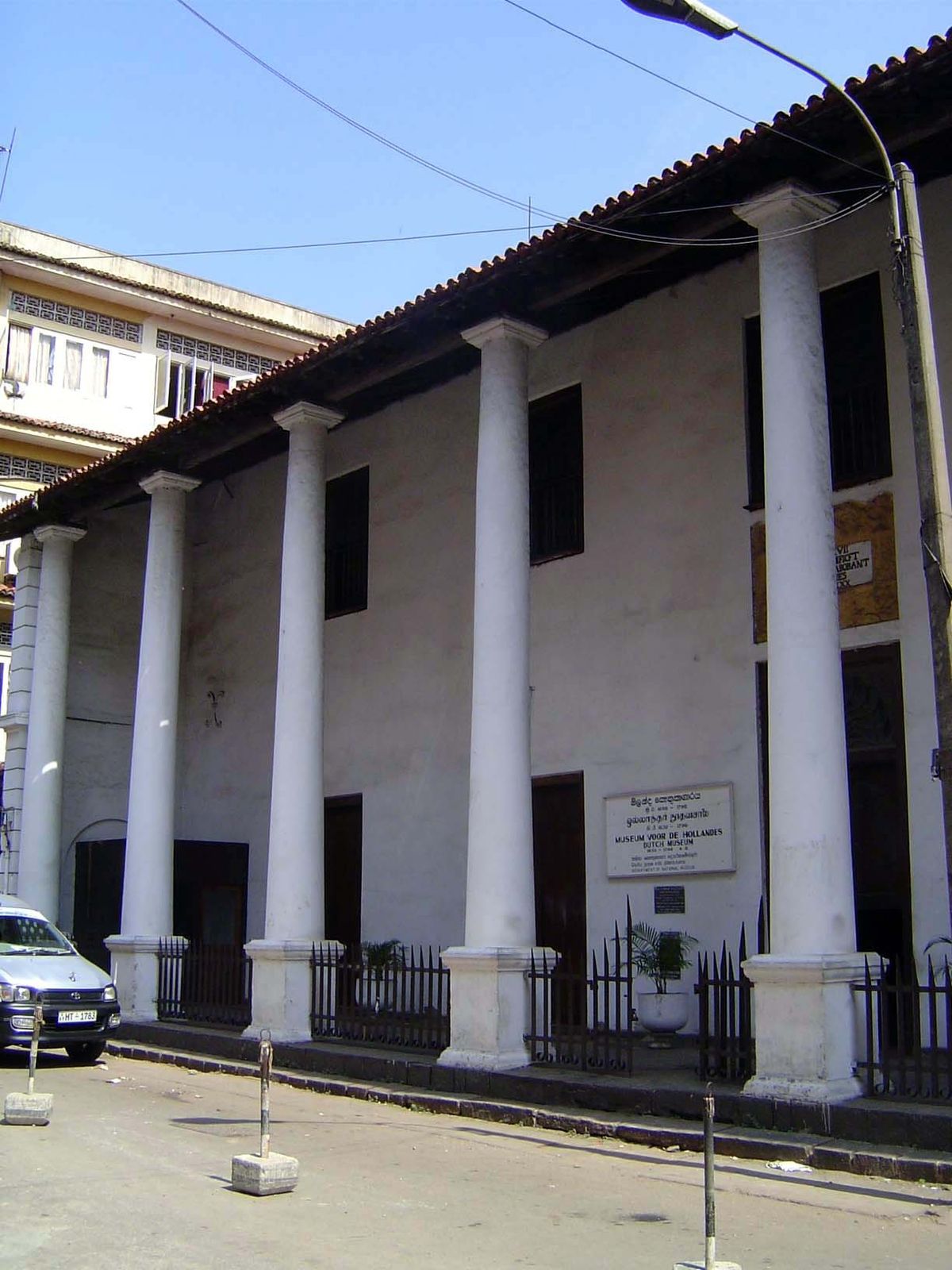 Few Dutch buildings survive, but here's one on Prince Street in the district called Pettah, immediately east of the old coastal fort. Built 