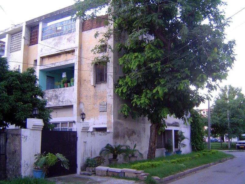 All the houses were built with rear as well as front light.
