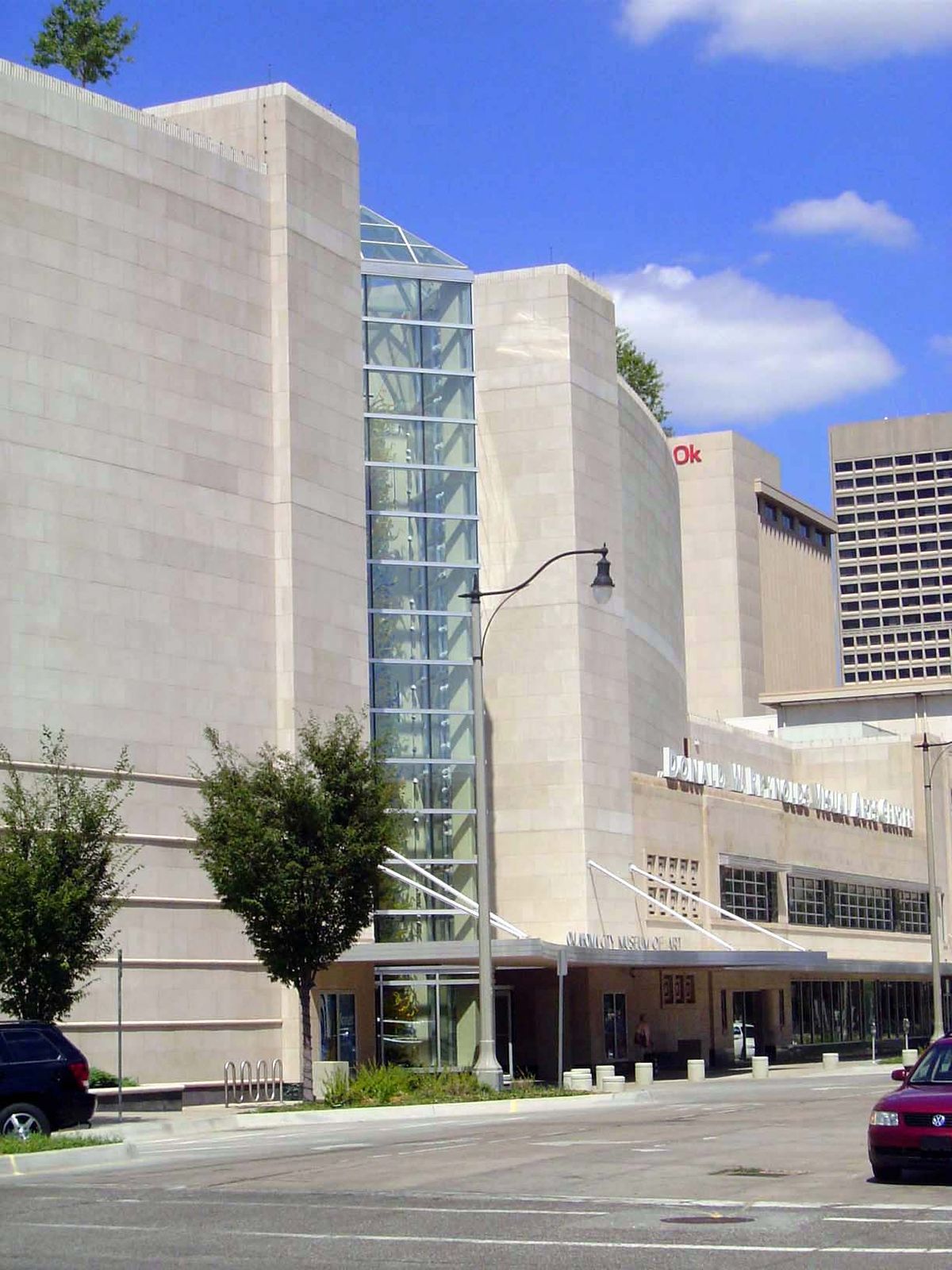 Flanking the civic center is the city's art museum, opened in 2003 as a conversion and expansion of the Centre Theater of 1946.