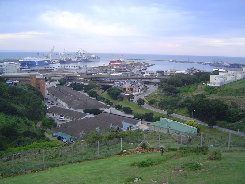 About 500 sea-miles east of Cape Town, Port Elizabeth now Gqeberha fronts on Algoa Bay. That's a corruption of "de Lagoa," or lagoon, but yo