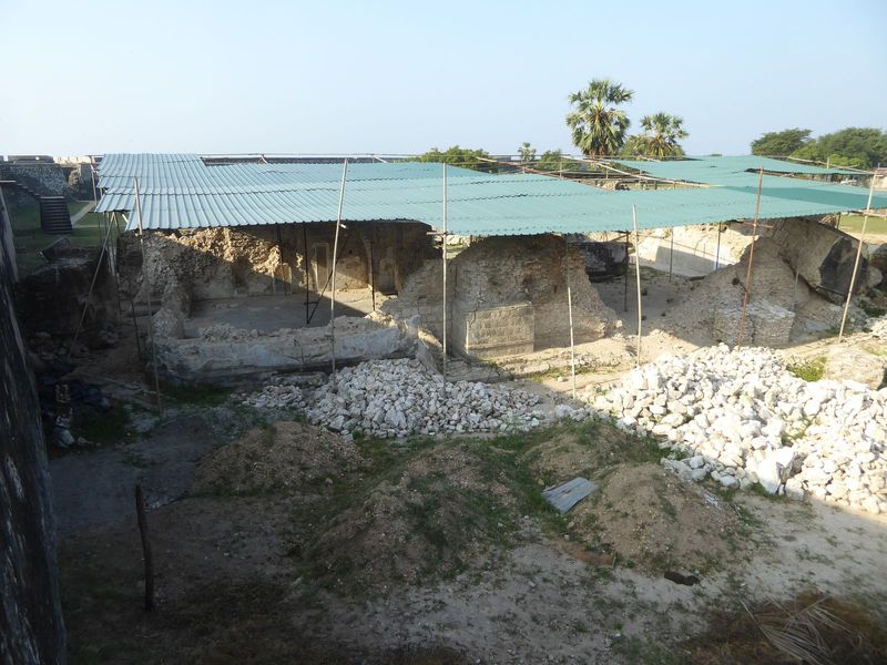 Here's what's left of the Dutch church, once the fort's main attraction. Archaeologists early in 2020 were supposedly working on it.