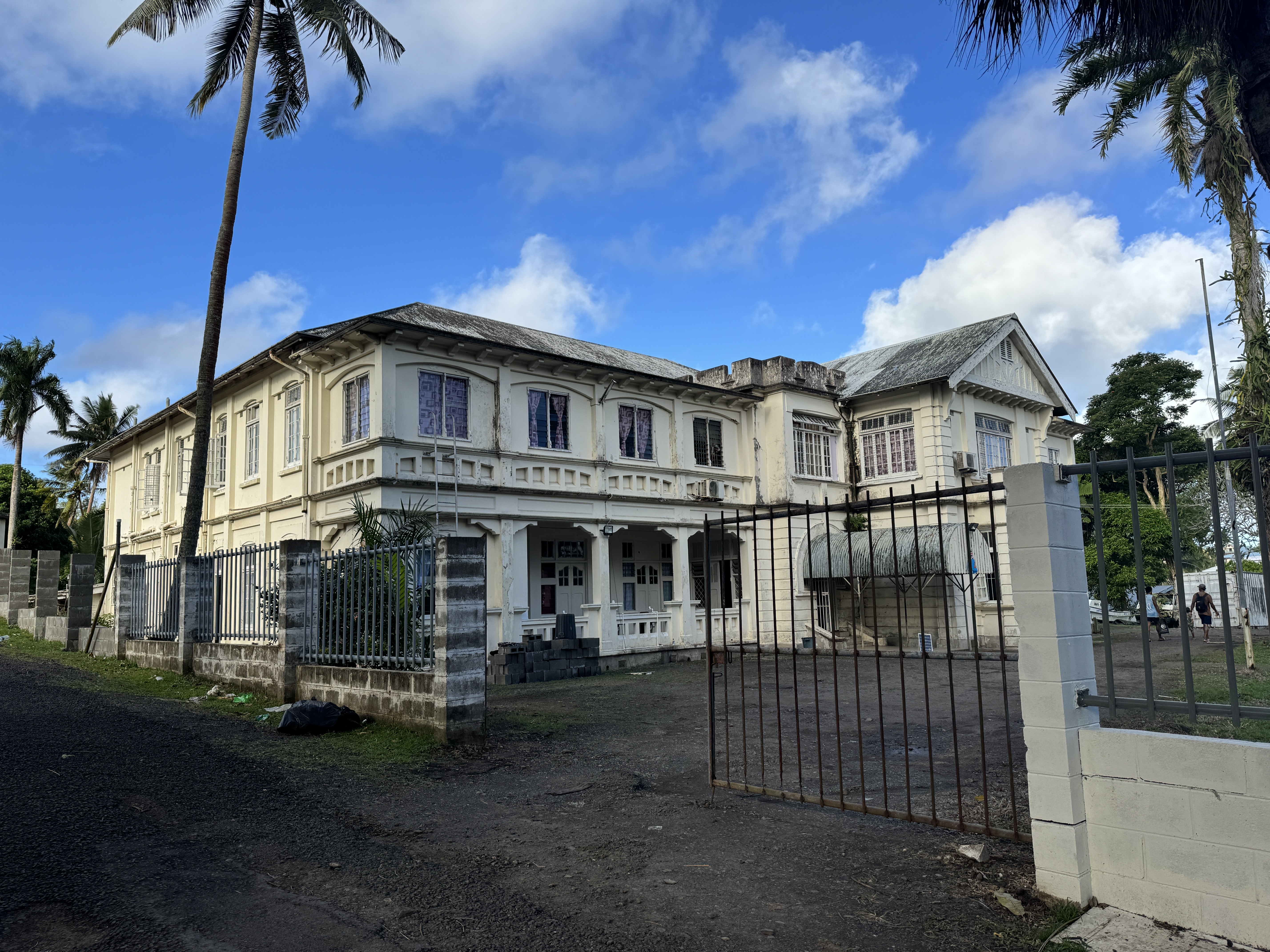 It's a few minute's walk to the Suva Public School, Selbourne Street, built 1917.