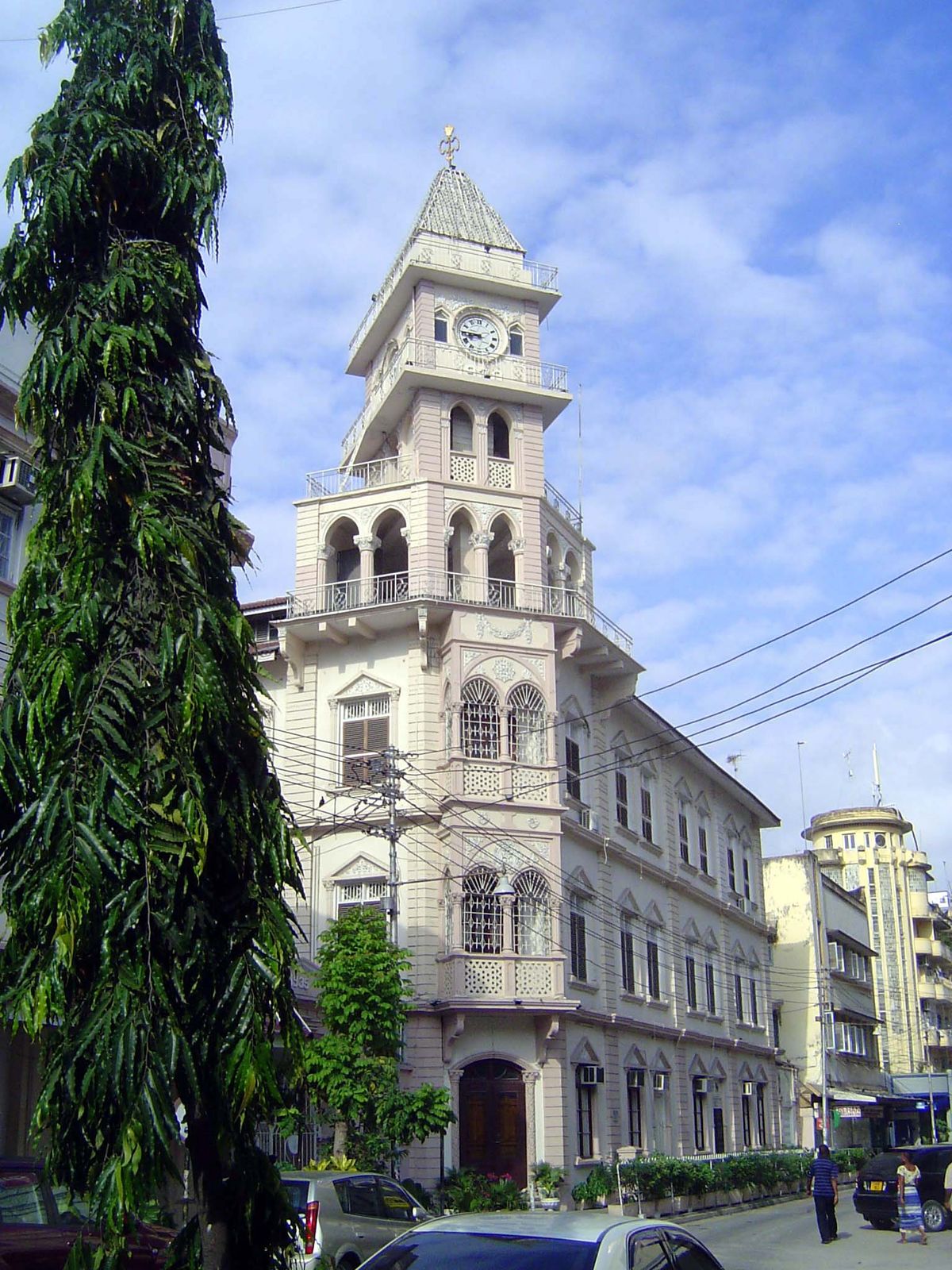 It stands next to the effusive Darkhana Jama'at-Khana or prayer hall of the Ismaili Community, built in 1930.