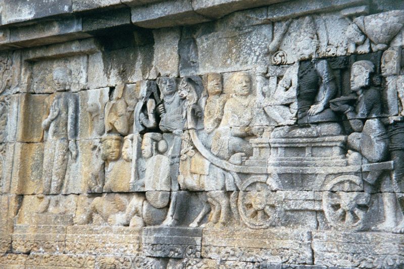 In his third encounter the Buddha sees a corpse. In this, the fourth encounter, the prince sees a monk, freed from suffering.