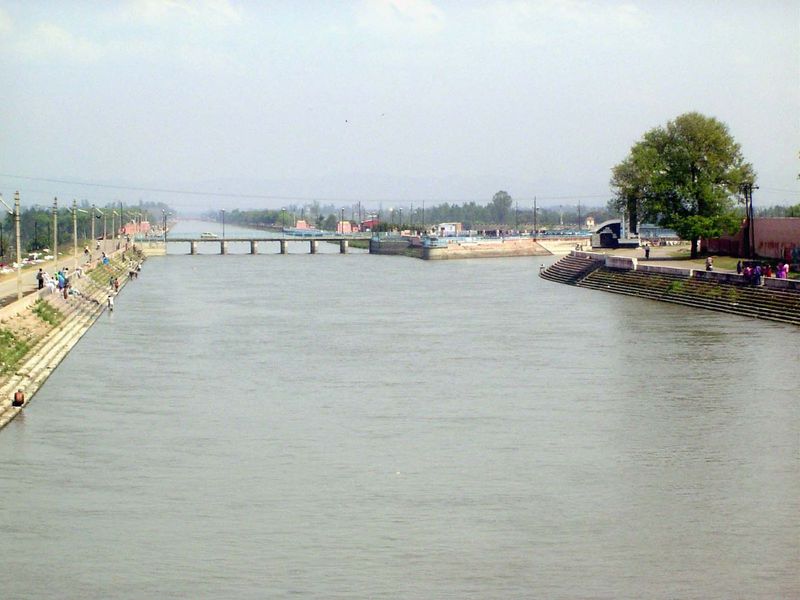 The same, from a different perspective. The old aqueduct was still very much in use; in fact, the current through it was swift, while the wa