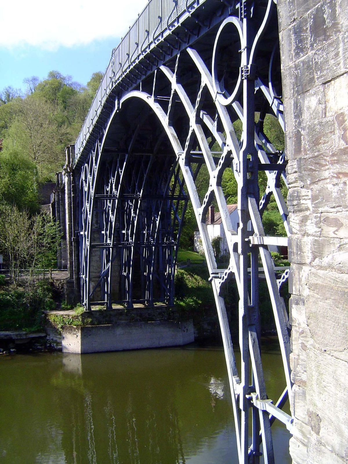 There's been an invisible recent change, too: to solidify the bridge further, a concrete counter-arch was laid under the river in 1972.