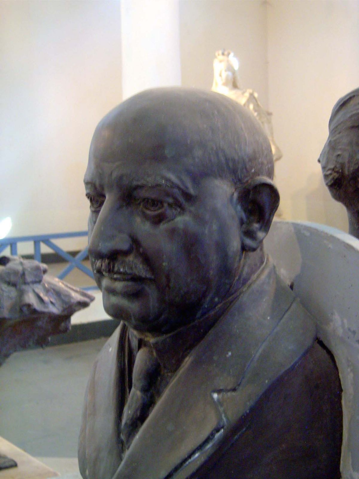 Bust of Harcourt Butler, Deputy Commissioner of Lucknow, 1906-08, then Lt. Governor of the United Provinces, 1918-23.