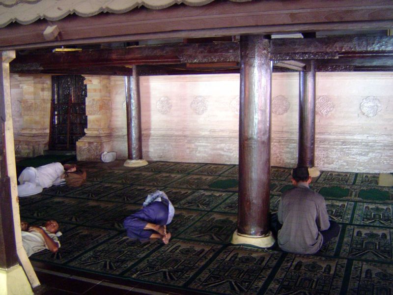 An adjoining mosque, part of the palace.