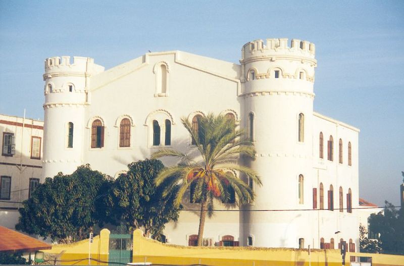 Here's the school, no doubt teaching Descartes behind the misleadingly medieval facade.