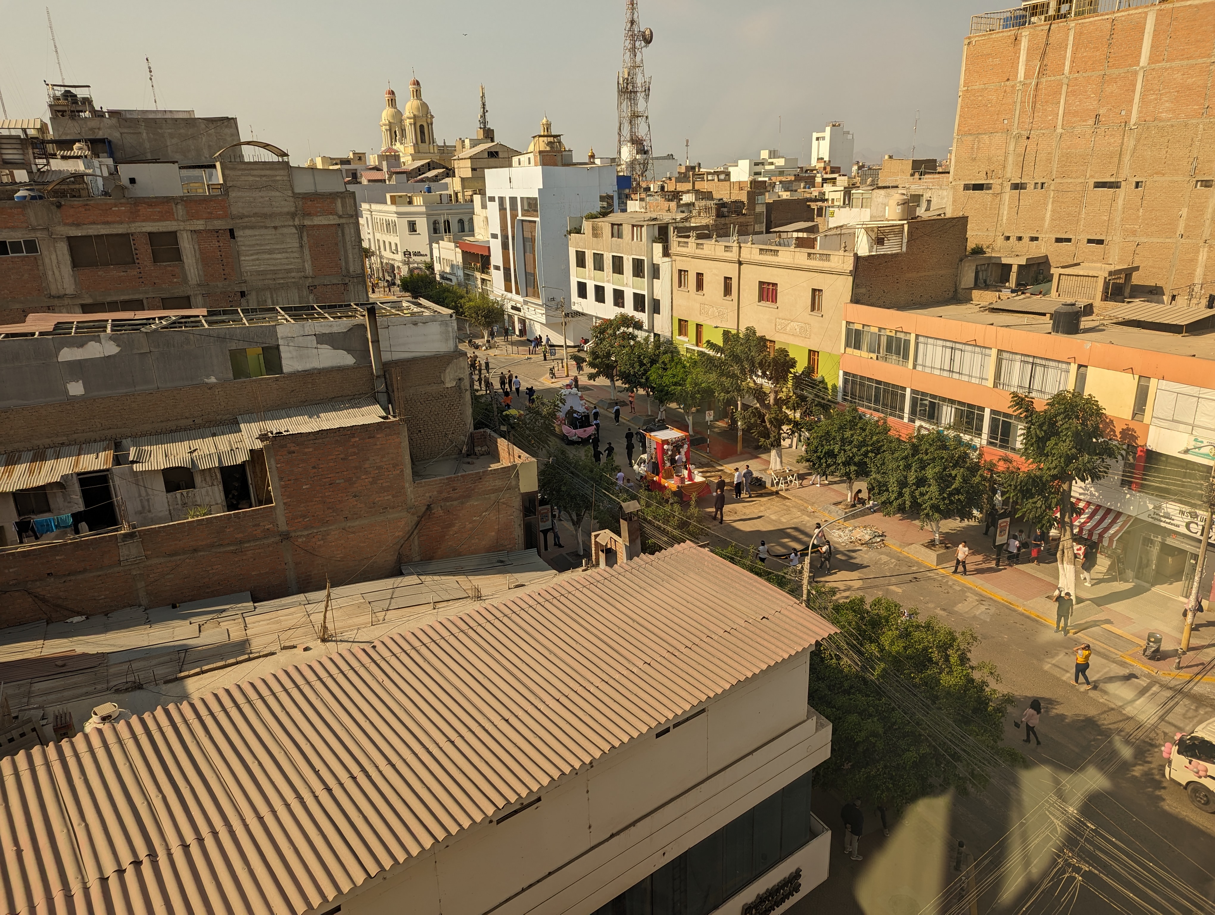 Avenida Jos  Balta, named for one of Peru's soldier-presidents.
