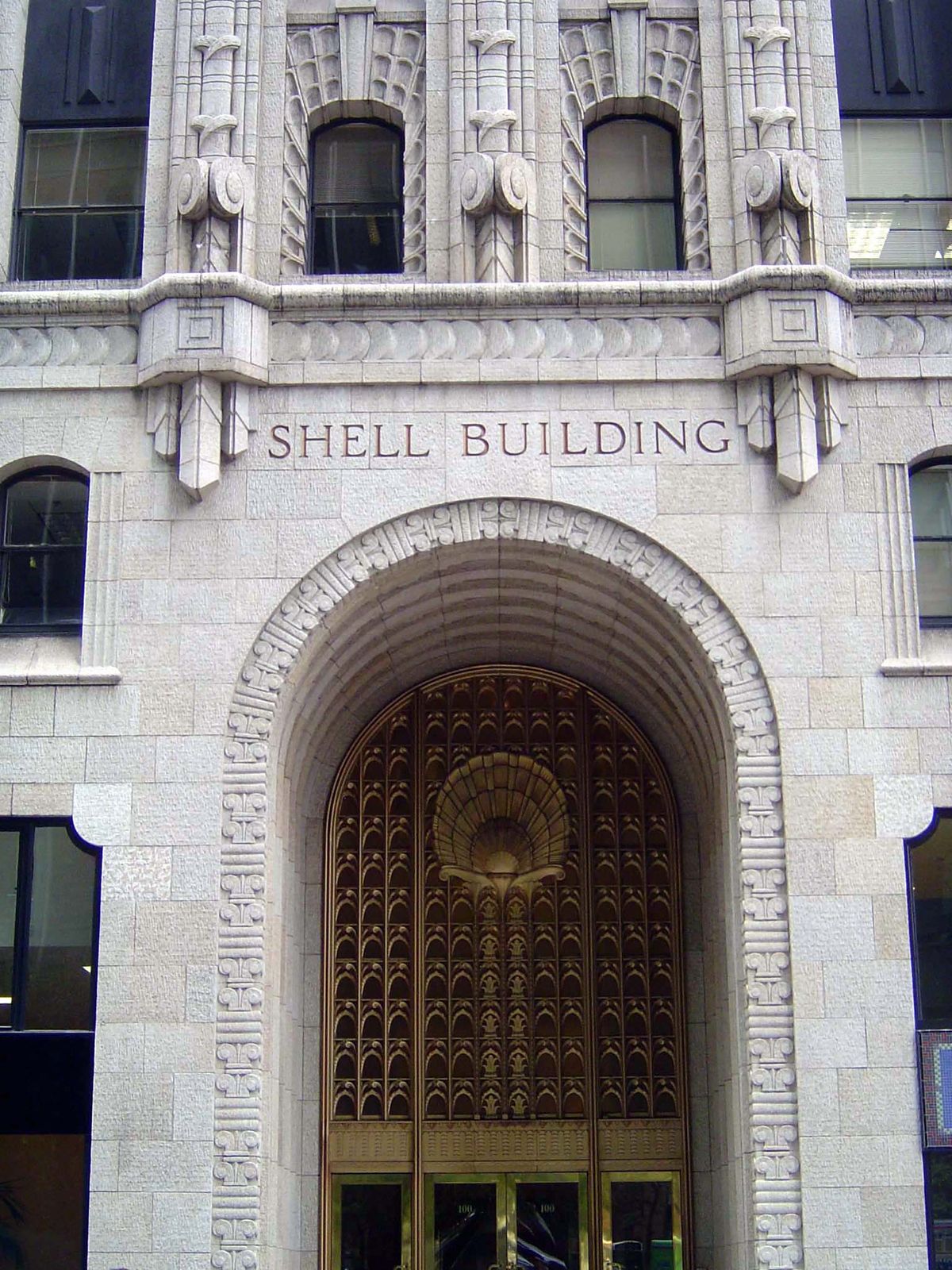 The 1929 tower of perhaps the Standard's most venerable competitor—and a company with a long history not only marketing products in Californ