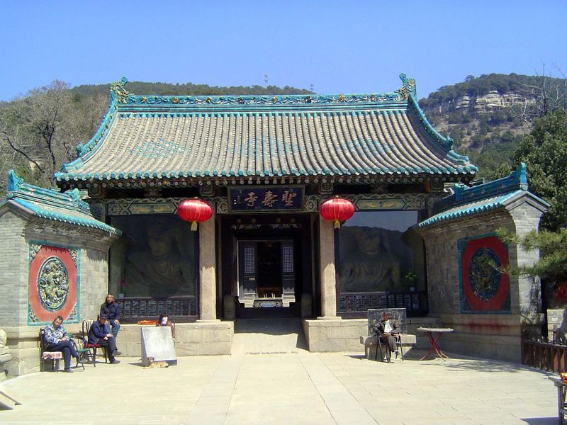 New but old. The Sheng Shou temple was built in the 6th Century but destroyed in 1947. It was rebuilt in the 1980s.