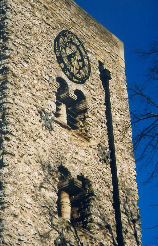 The 13th century Carfax Tower—the name supposedly a corruption of "four corners," a reference to the intersection here of Cornmarket Street 